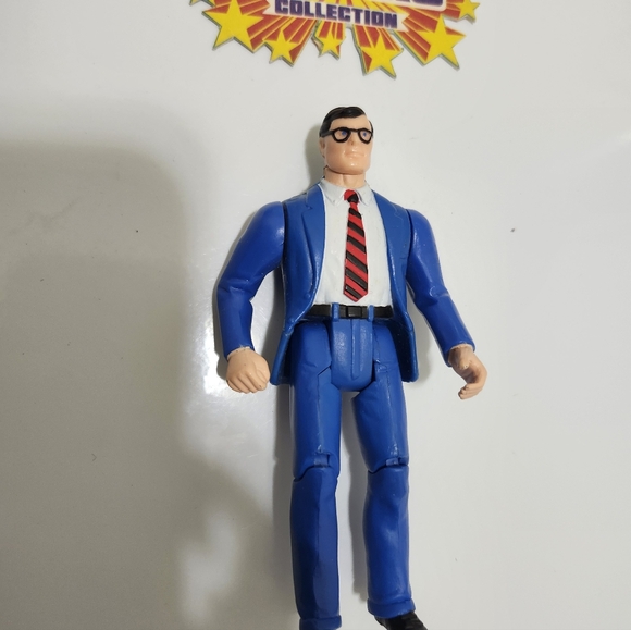 Clark Kent Mail-In offer from Kenner's DC 1984 Super Powers Collection. Loose - Picture 3 of 4